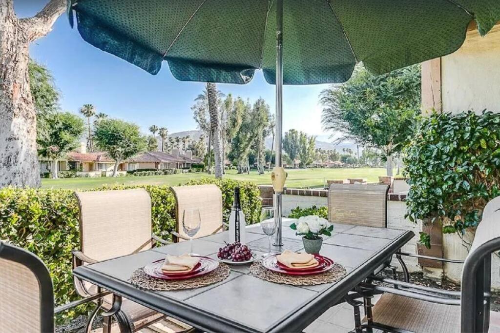Private Country Club Condo On Awesome Golf Course! Palm Desert Exteriér fotografie