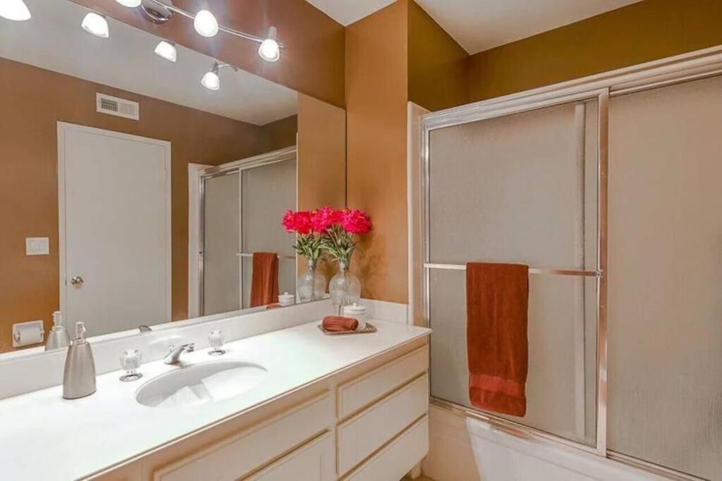 Private Country Club Condo On Awesome Golf Course! Palm Desert Exteriér fotografie