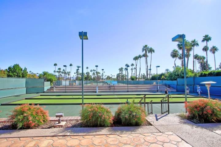 Private Country Club Condo On Awesome Golf Course! Palm Desert Exteriér fotografie